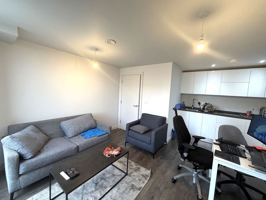 Property photo 3 of 12 Neptuneplace362Img_8498.Jpg