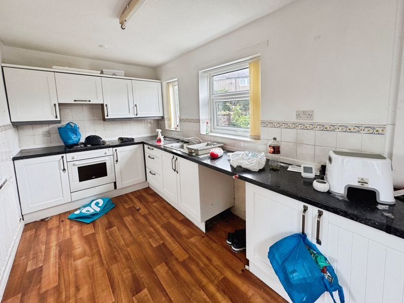 Property photo 3 of 6 Photo 5