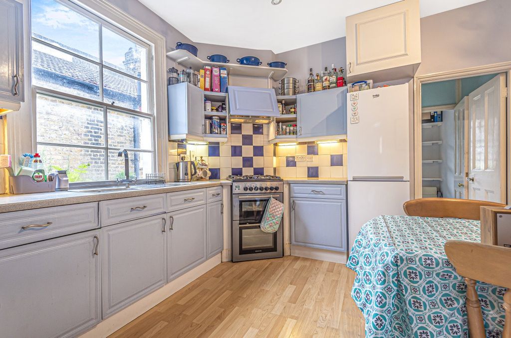 Property photo 2 of 18 Picture No. 06