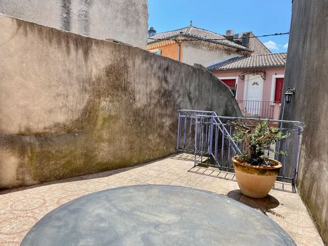 Property photo 3 of 13 Her118800Ec