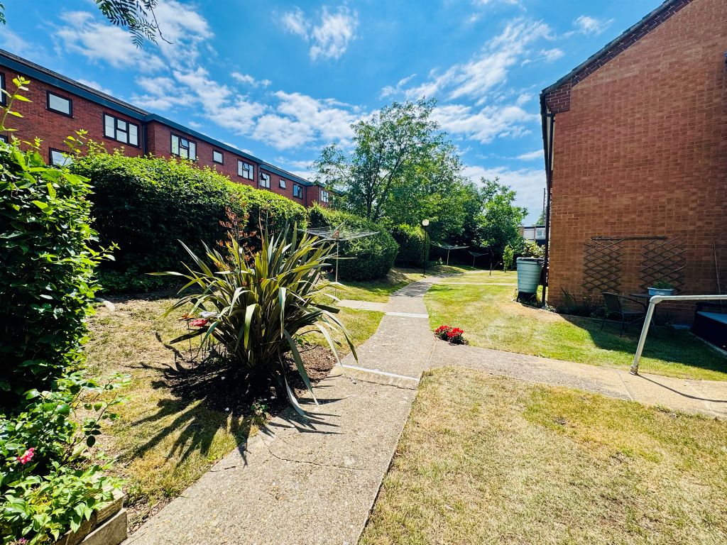 Property photo 3 of 13