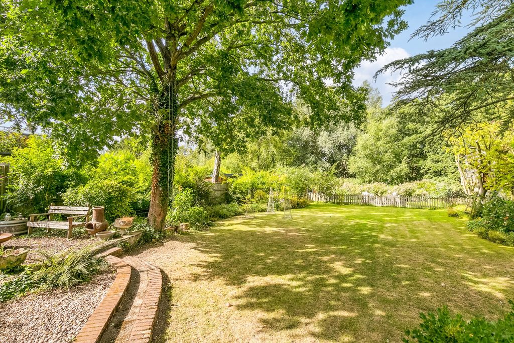 Property photo 3 of 28 4413365