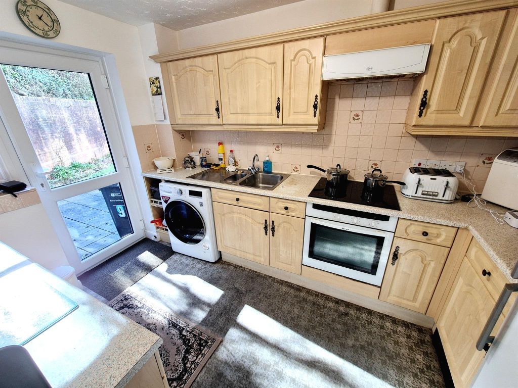 Property photo 3 of 12