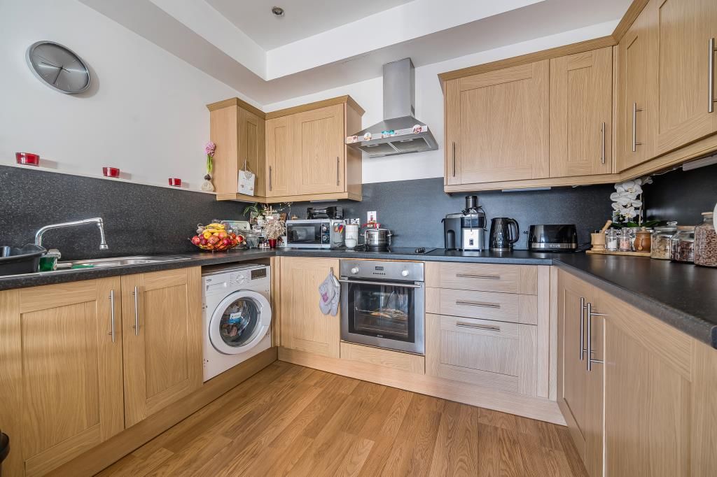 Property photo 2 of 19 Kitchen