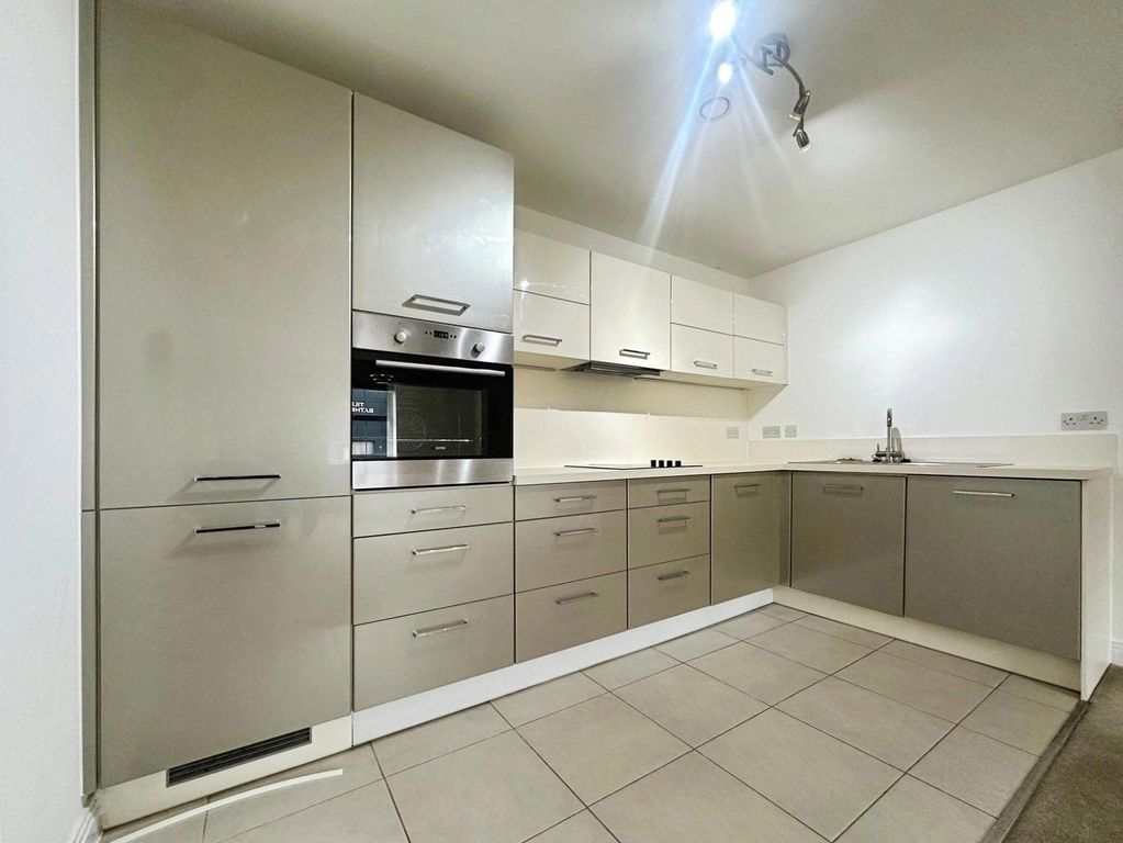 Property photo 3 of 7 Pbox-Img.Jpg