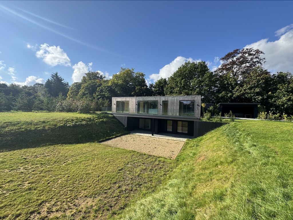 Additional image 17 of 4 bed property to rentPark Mews, Park Lane, Godden Green TN15