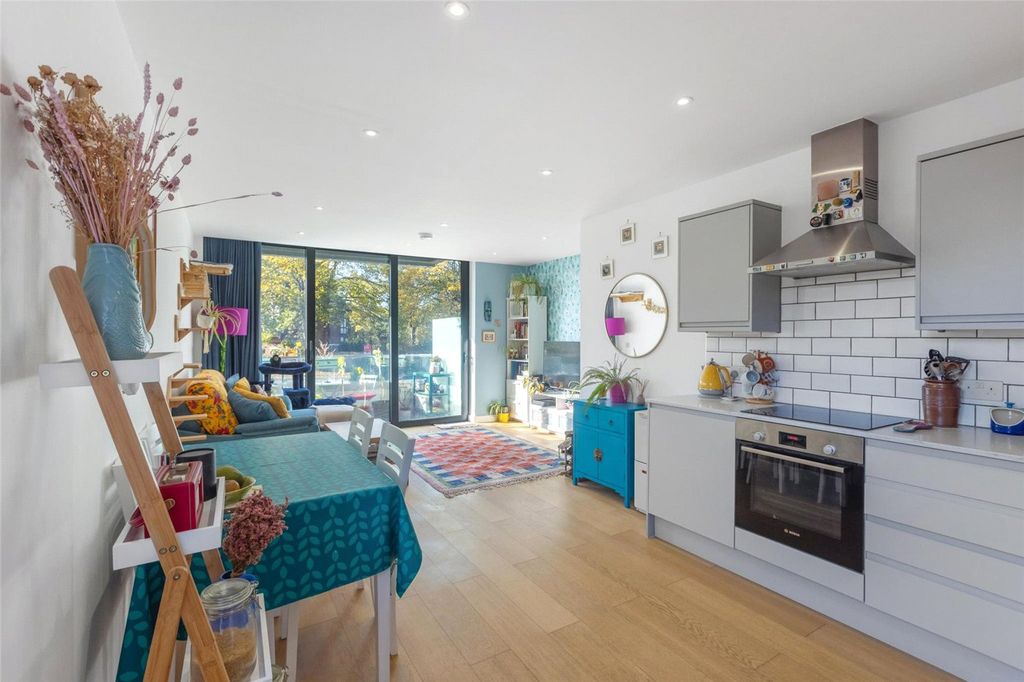 Property photo 1 of 15 Picture No. 07