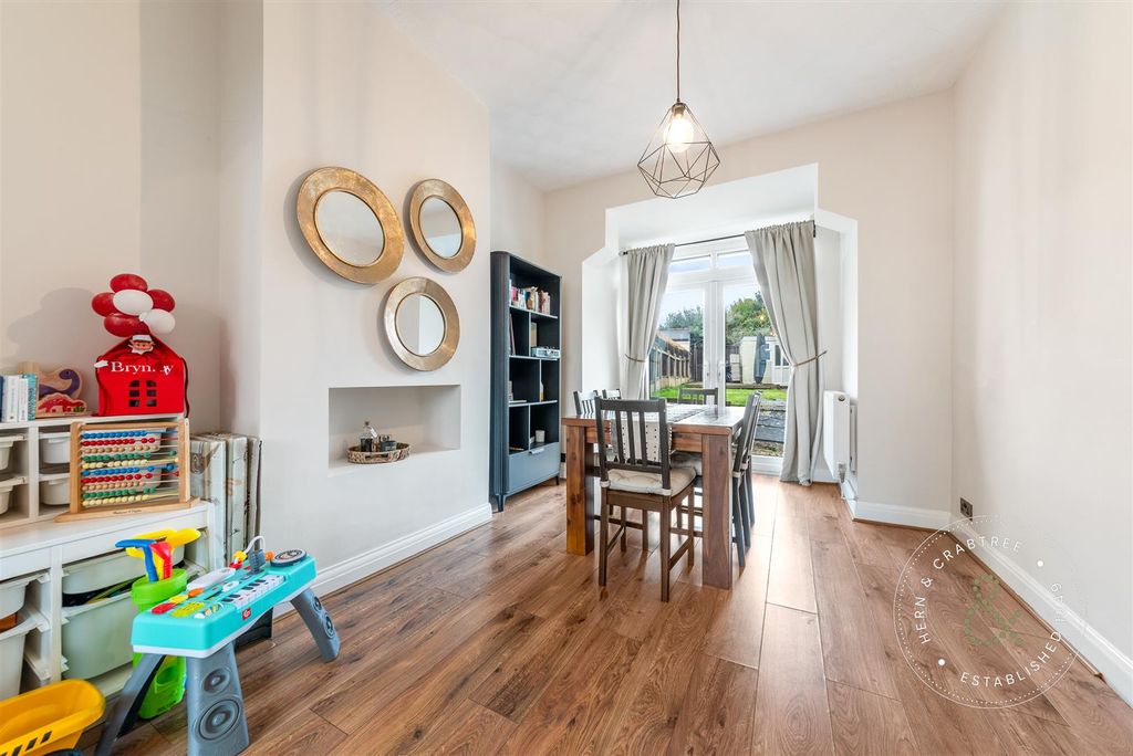 Property photo 3 of 30 Bwlch-Road-20.Jpg