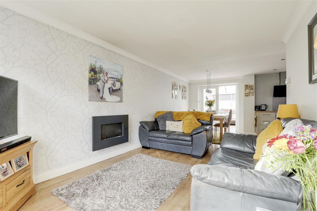 Property photo 2 of 25 10.Jpg