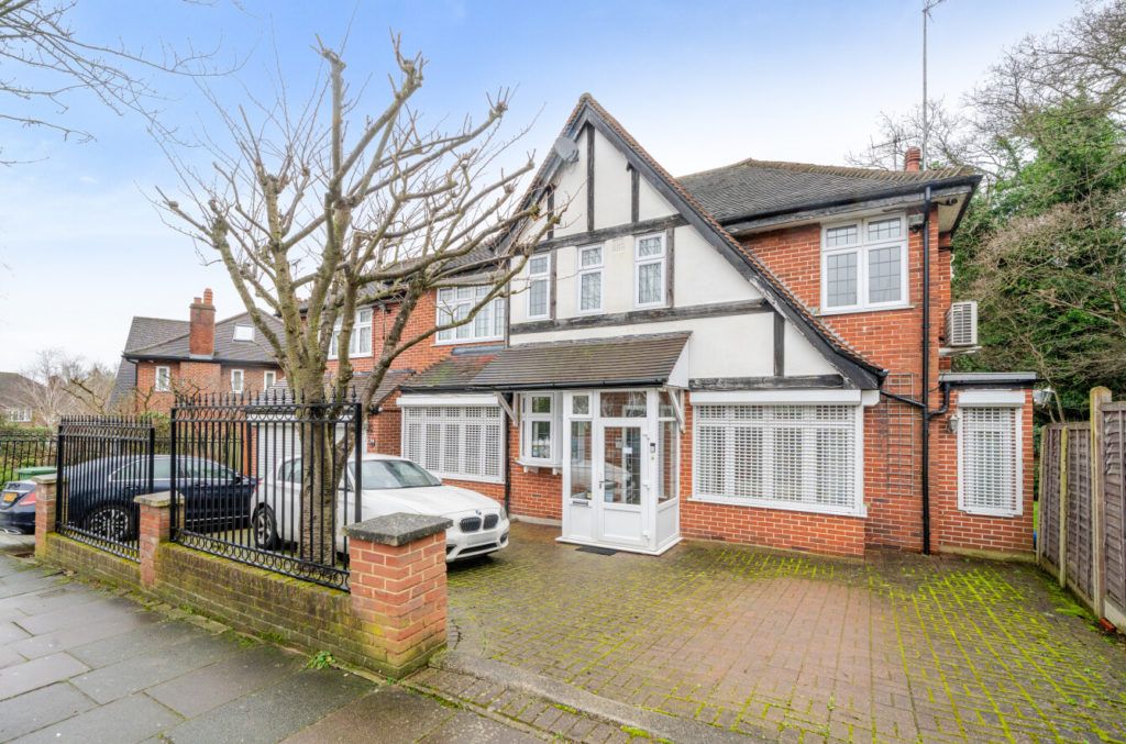Property photo 1 of 21