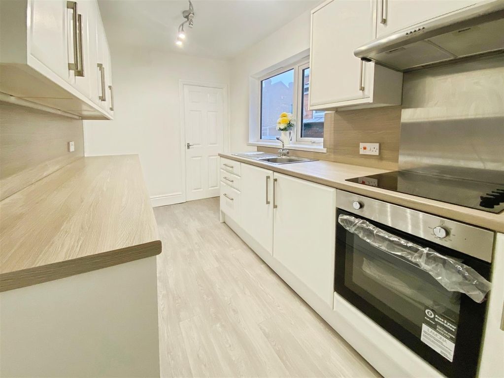 Property photo 2 of 13 cc27253F-Image00006.Jpeg