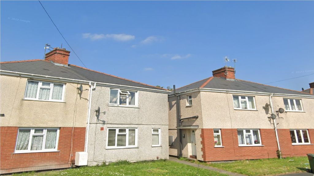 Property photo 1 of 10 Front