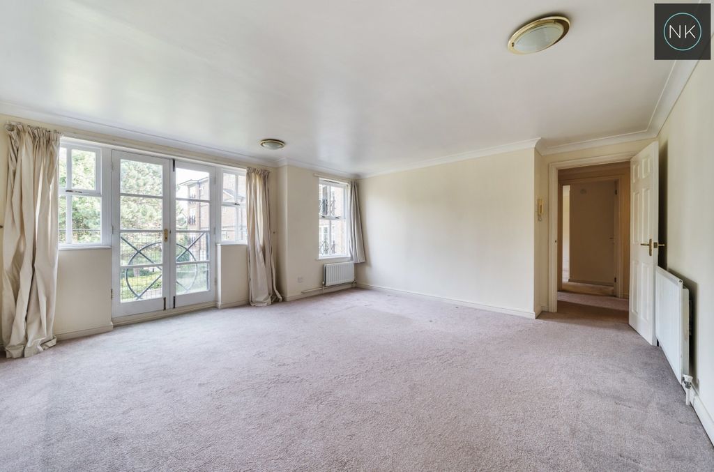 Property photo 3 of 15 4842824