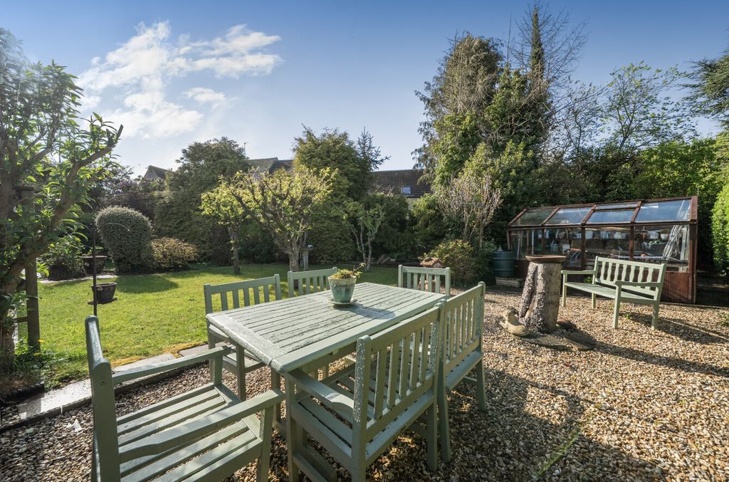 Property photo 2 of 16 14418412069Dfd29B0587E