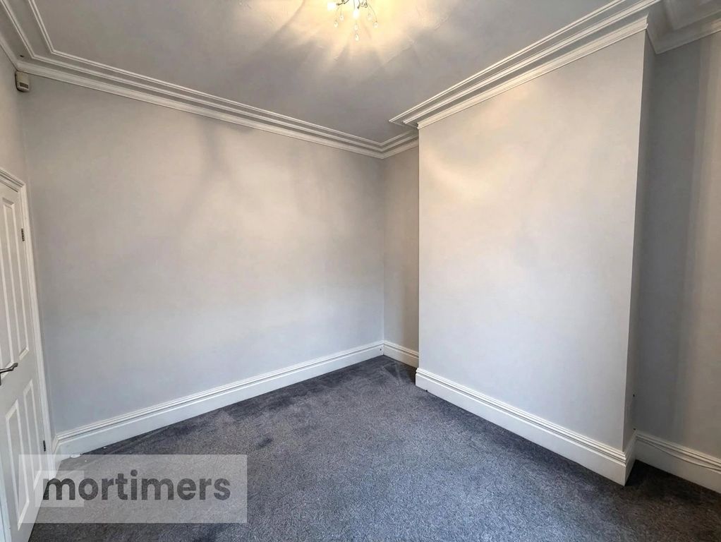 Property photo 3 of 13 Dining Room