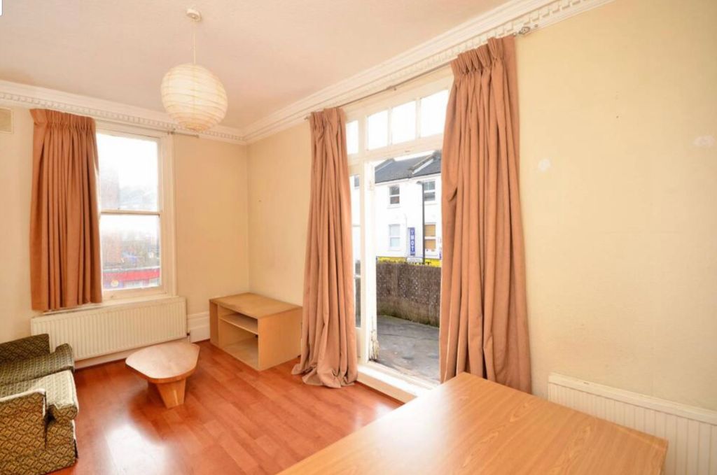 Property photo 1 of 5