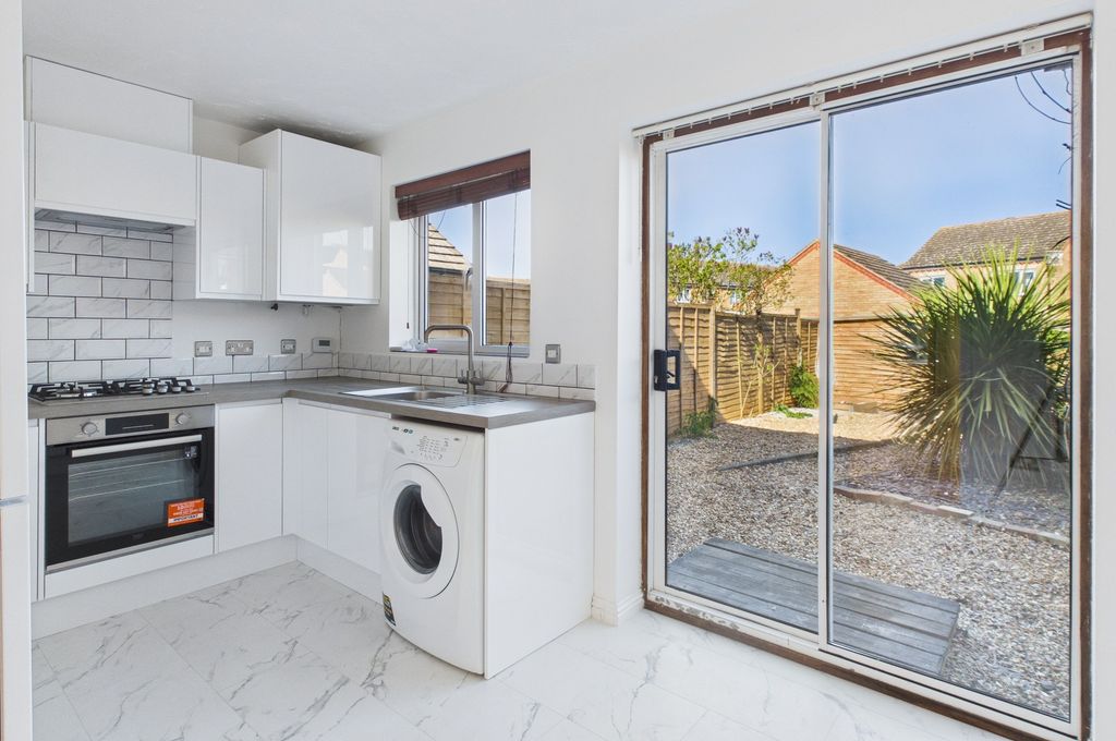 Property photo 2 of 18 Cam02519G0-Pr0412-Still005