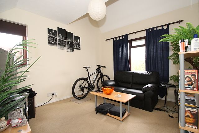 Property photo 2 of 3