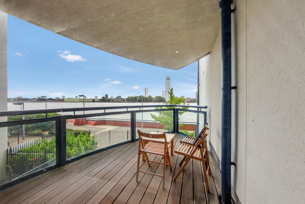 Property photo 3 of 8 Spacephoto (5)