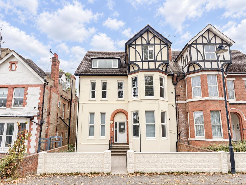 Property photo 1 of 17