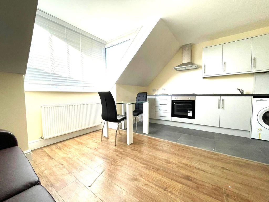 Property photo 1 of 2 Kitchen