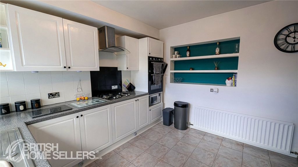 Property photo 3 of 16 Picture No. 31