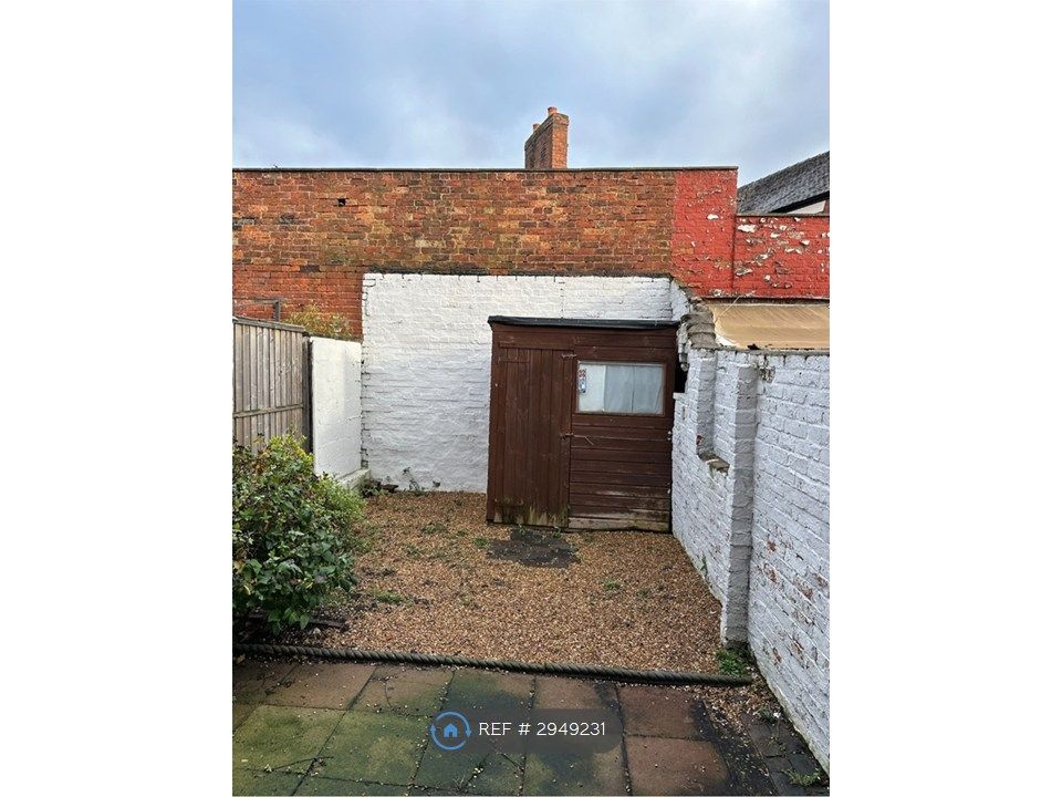 Property photo 3 of 11