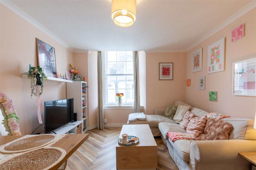 Property photo 2 of 14 S03.Jpg