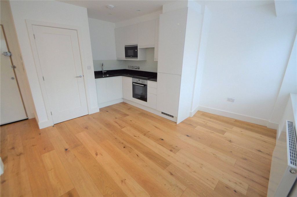 Property photo 2 of 11 Picture No. 04