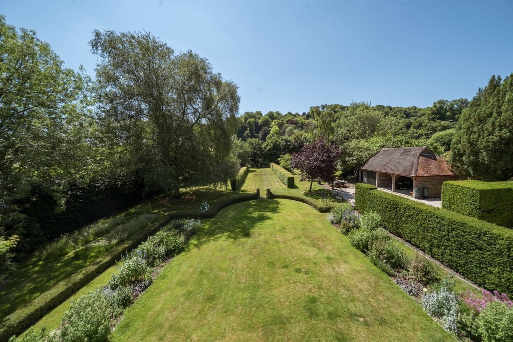 Property photo 2 of 21 1310283-36-6852B6...