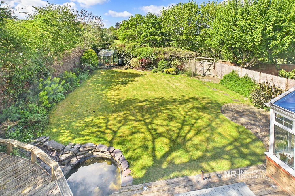 Property photo 2 of 29 Garden Extra Photo