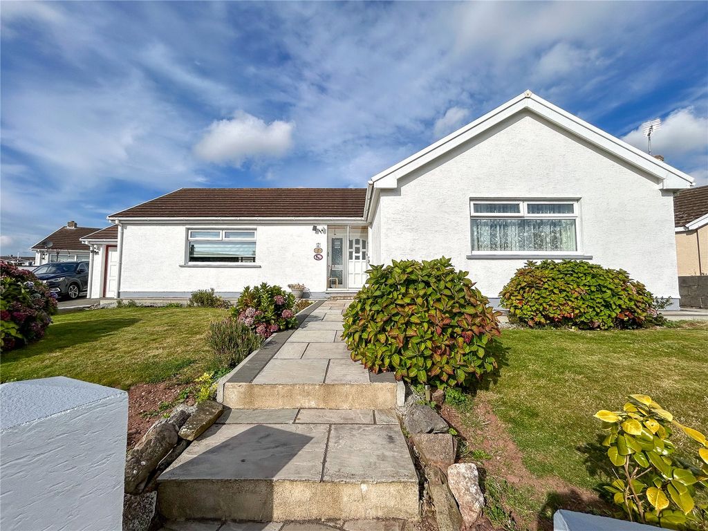 Property photo 2 of 18 Picture No. 21