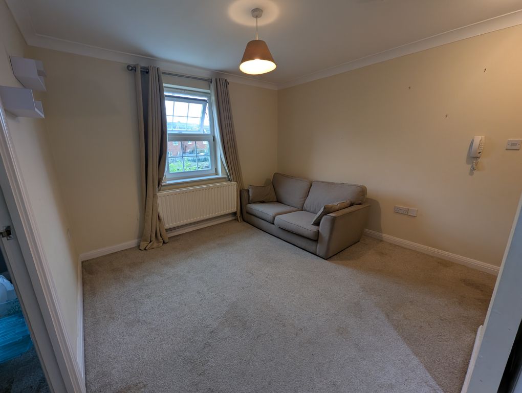 Property photo 2 of 6