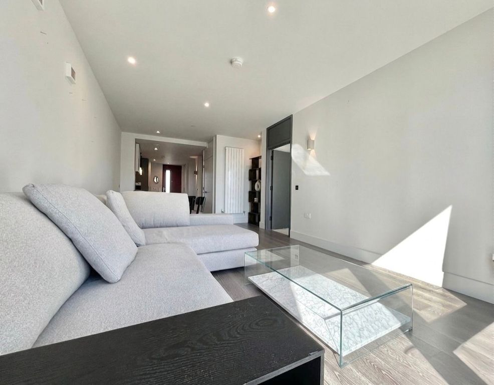 Property photo 2 of 12 Gallery