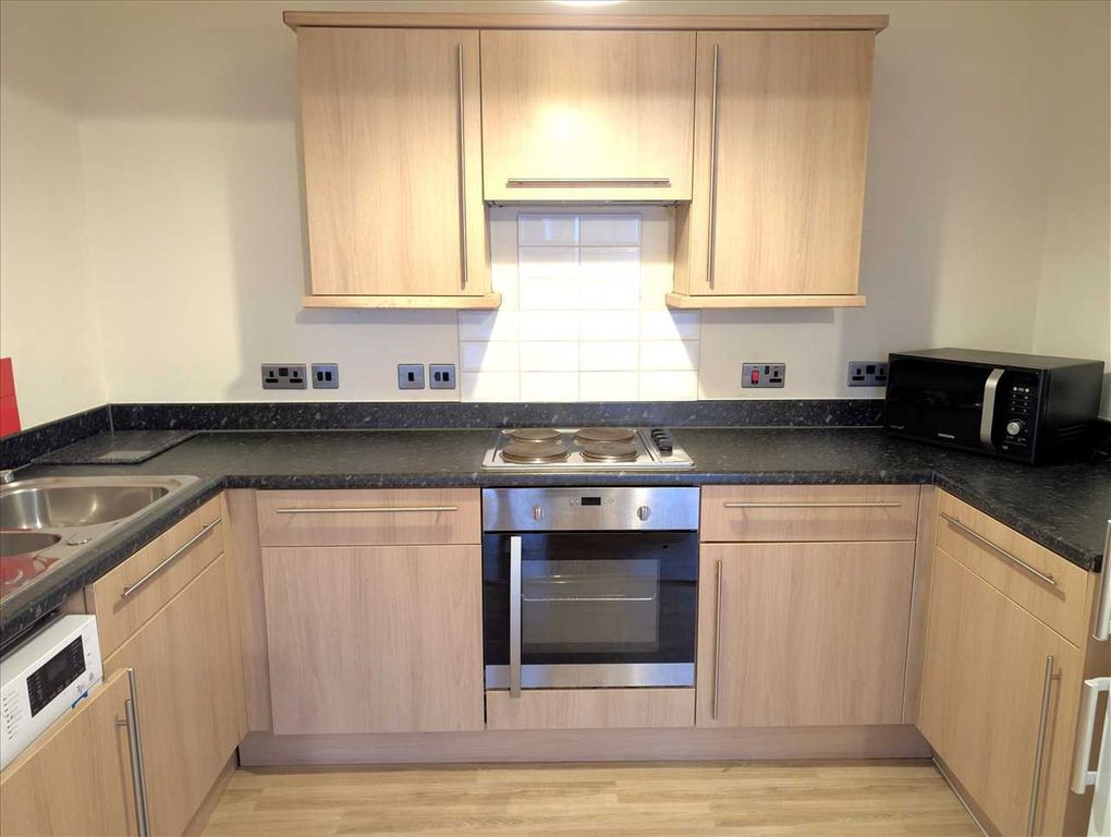 Property photo 2 of 9