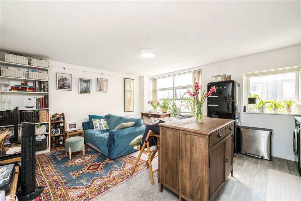 Property photo 2 of 5