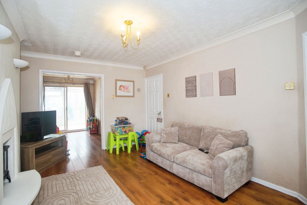Property photo 2 of 15