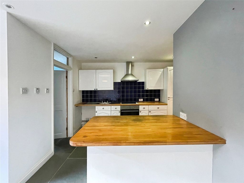 Property photo 2 of 23 Picture No. 05