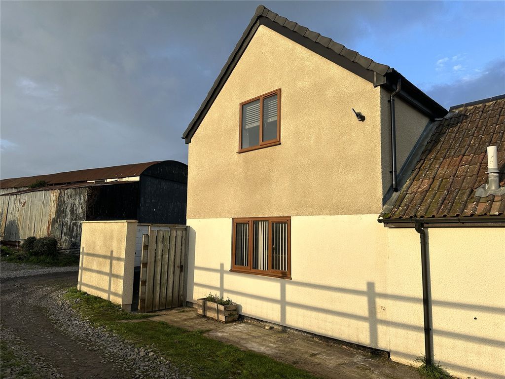 Property photo 2 of 11 Picture No. 15