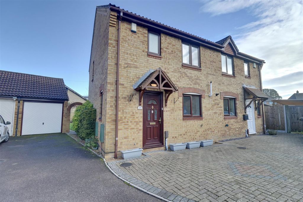 Property photo 1 of 15 454CC71E-87F3-426D-A87D-01C405Ebcd96_1_201_A.Jpeg