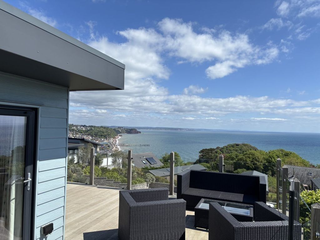 Property photo 2 of 10 Coast View Holiday Park
