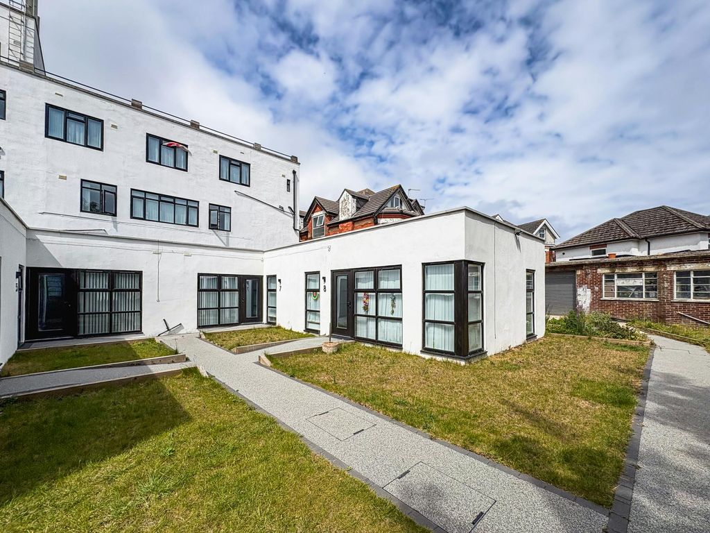 Property photo 3 of 11 4-Web-2.Jpg