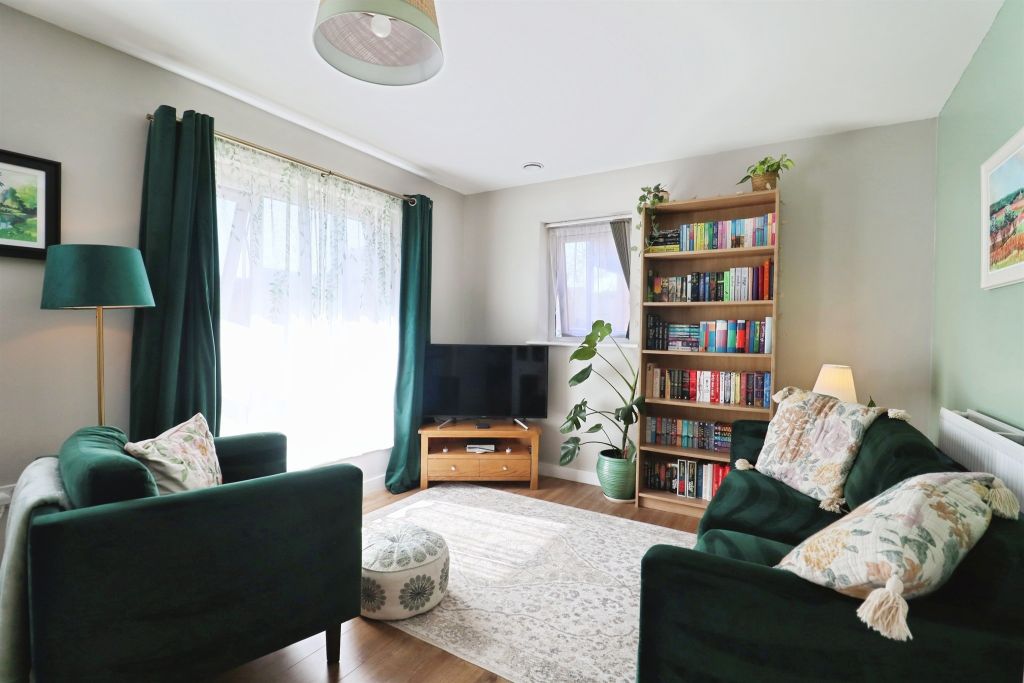 Property photo 2 of 16