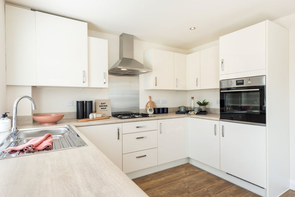 Property photo 3 of 8 Hesketh Kitchen