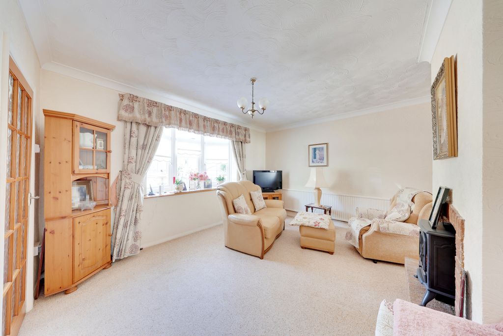Property photo 3 of 19
