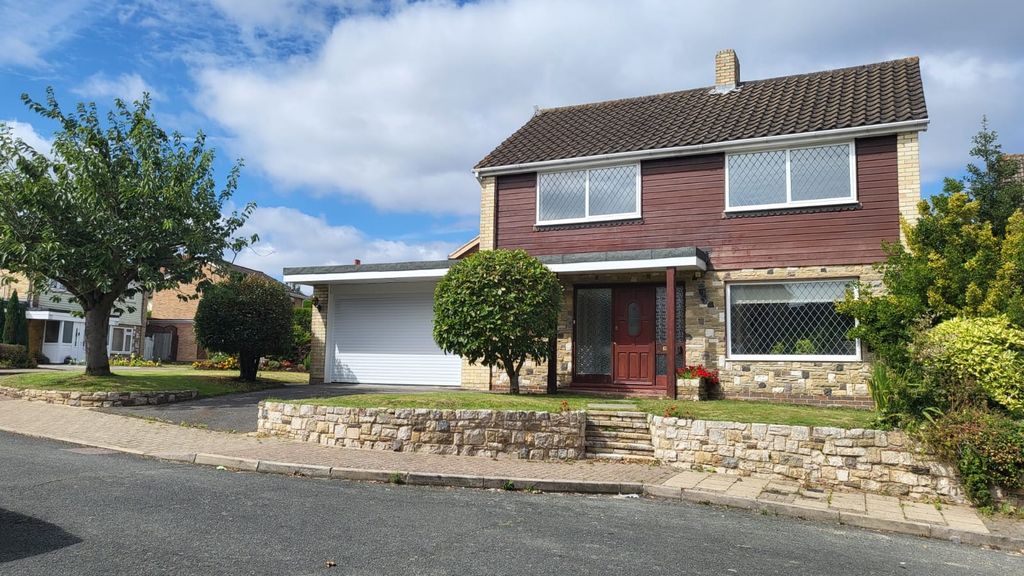 Property photo 1 of 16 External