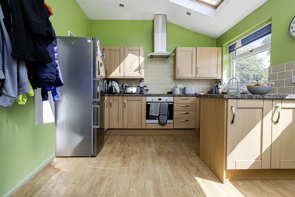 Property photo 2 of 23 Kitchen