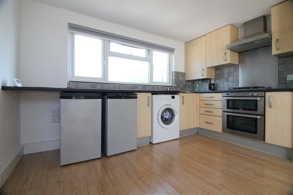 Property photo 2 of 5 B62B66F6-26B6-40C0-Af89-8Eb65Bbf0712.Jpeg