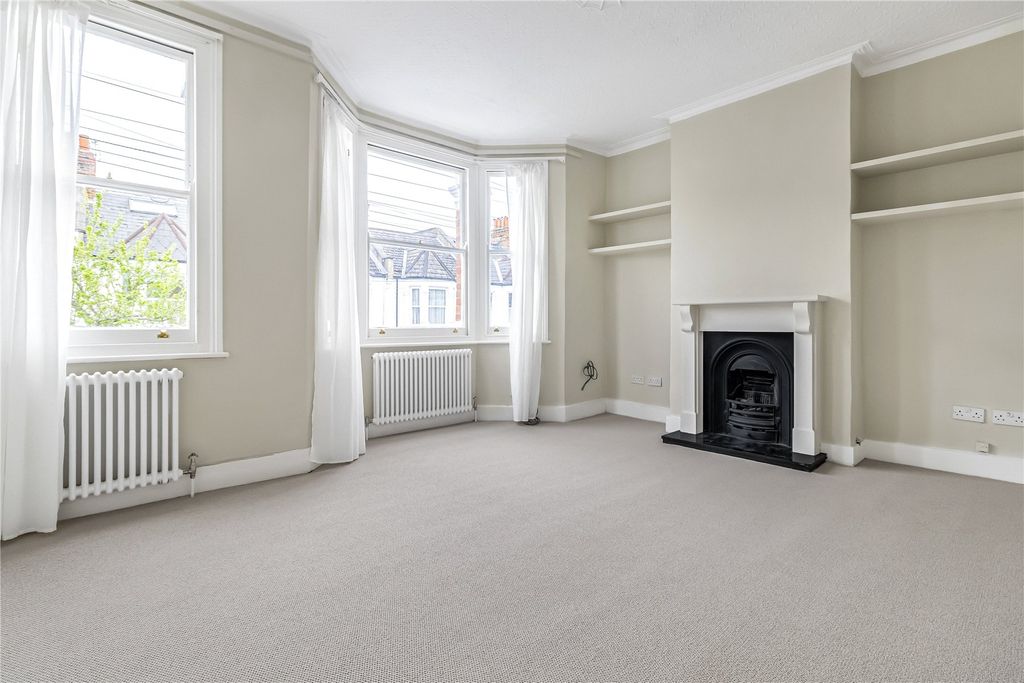 Property photo 1 of 15 Picture No. 11