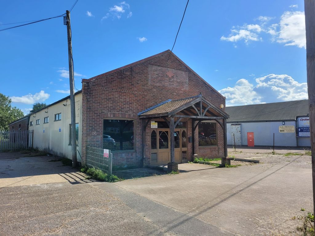 Property photo 3 of 10